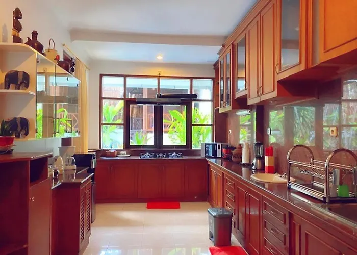 Cantik Regency Villa Kuta (Bali)